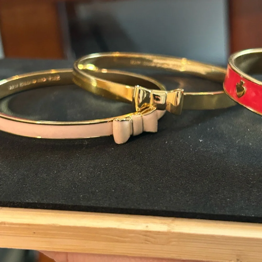 3 vintage Kate Spade New York Gold-Tone Enamel Bangle Bracelet Set - Picture 2 of 9